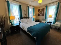 Historic Branson Hotel - Serendipity Room with Queen Bed - Downtown - FREE TICKETS INCLUDED