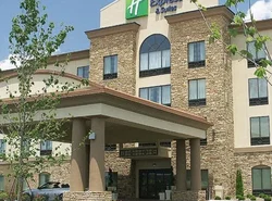 Holiday Inn Express & Suites - Cleveland Northwest, an IHG Hotel