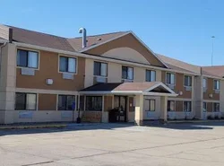Travelodge by Wyndham Fargo