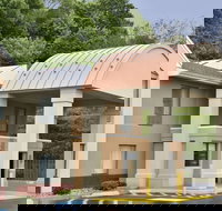 Howard Johnson Hotel  Suites by Wyndham Allentown/Dorney - Accommodation Missouri