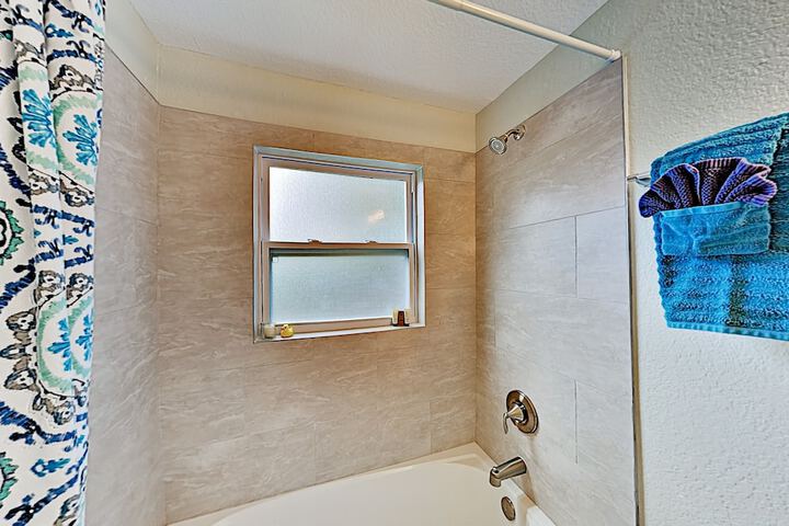 New Listing! Updated Coastal Charmer W / Hot Tub 2 Bedroom Home - thumb 7