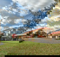 Baymont by Wyndham Canton - Accommodation Missouri