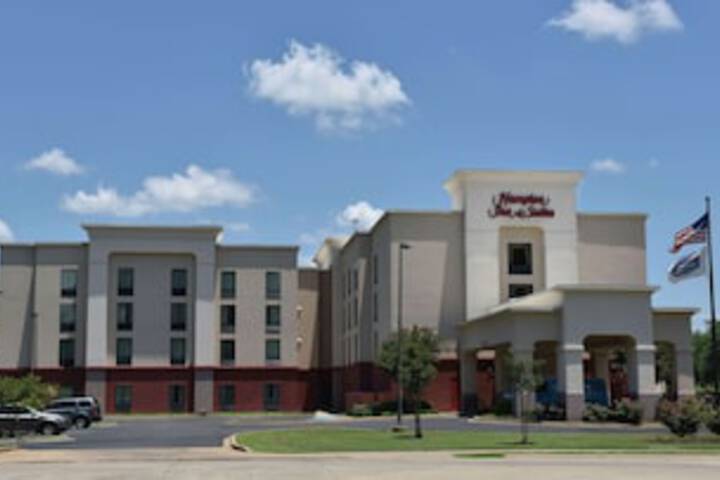 Hampton Inn & Suites Alexandria - thumb 0