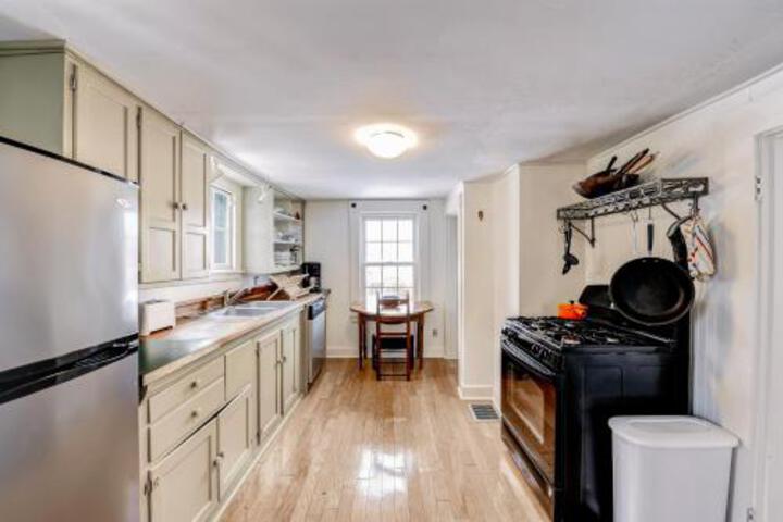 Ipswich Cottage W / Beautiful Views 5 Mins To Beach - thumb 2