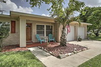 Satellite Beach Sunshine House 5 Min to Cocoa