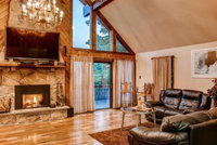 Lake Harmony Home w / Hot Tub Deck  Forest Views