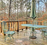Greers Ferry Lake Home w / 2 Decks BBQ & Fire Pit! - Accommodation Missouri