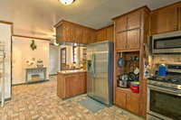 Cozy Sand Springs Home Mins to KeystoneTulsa