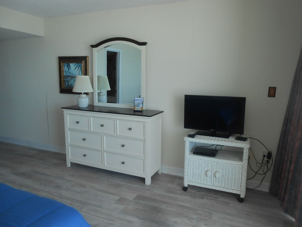 0412 Waters Edge Resort 3 Bedroom Condo - thumb 4
