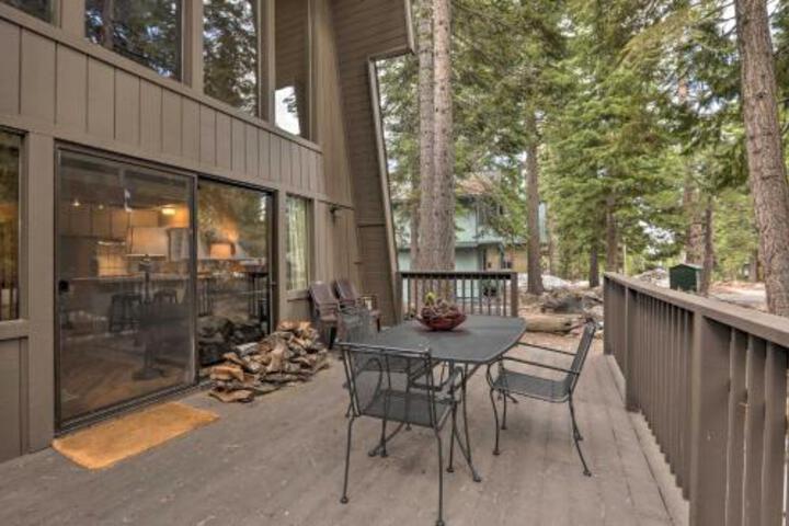 Cabin W / Deck & BBQ 1 Block To Lake Tahoe! - thumb 6
