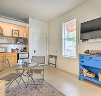 Old Town Getaway Walk to Shops Dining Bay - Accommodation Missouri