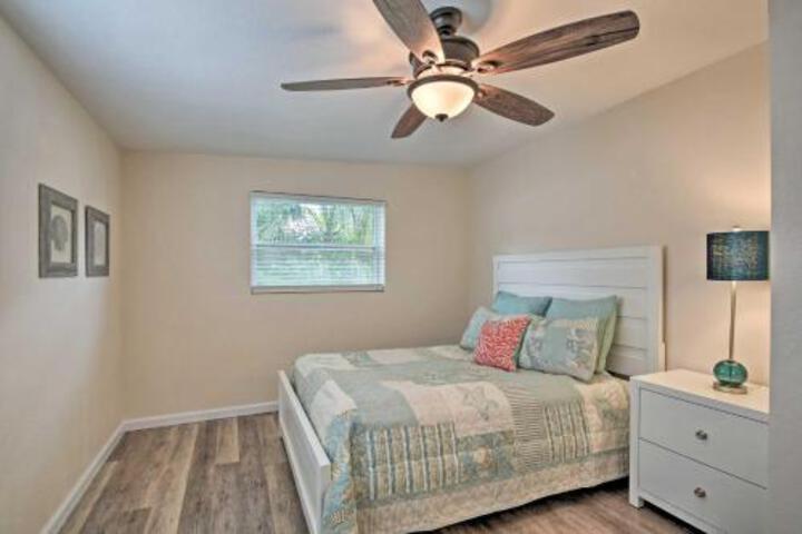 Family Home W / Courtyard 2 Mi To Indian Rocks Beach - thumb 3