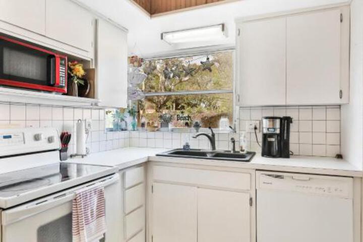 Beach Trip Retreat - thumb 6