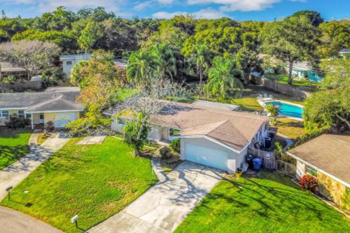 Beach Trip Retreat - thumb 0