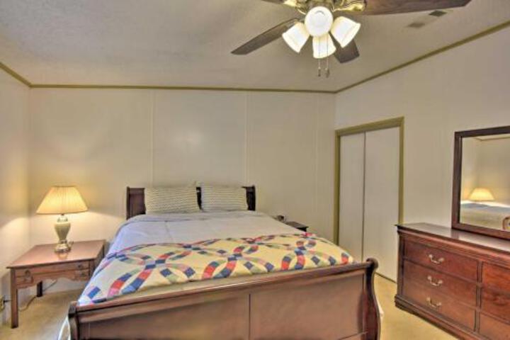 Spacious Frostproof Home Mins To Fishing & Golf - thumb 6