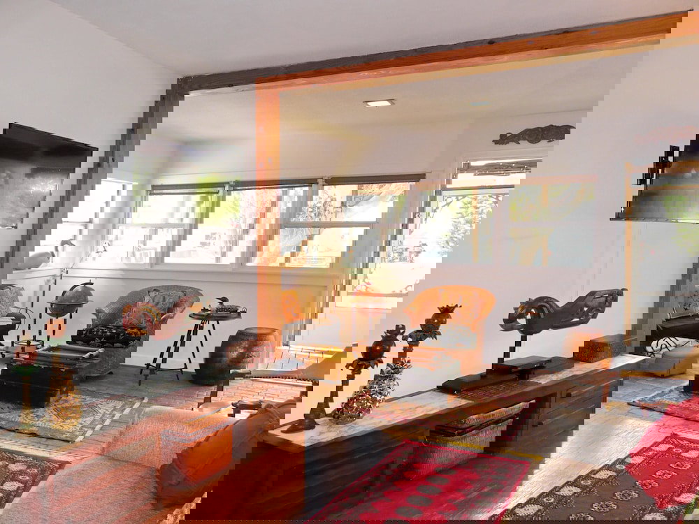 413 Mango Avenue - thumb 1