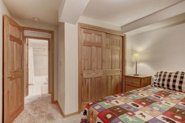 130 Meisel Drive Townhouse - thumb 3