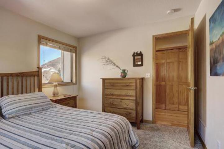 130 Meisel Drive Townhouse - thumb 4