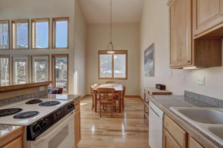 130 Meisel Drive Townhouse - thumb 1