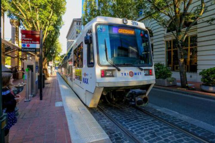 Park Avenue West Condos - thumb 2