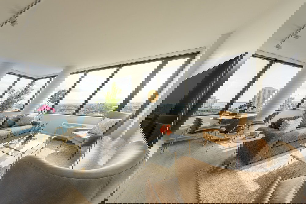 Deedee's Sky Rise Apartments - Newport 2 - thumb 6