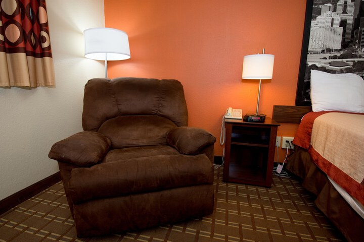 Super 8 By Wyndham Altoona - thumb 5
