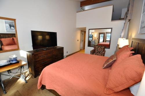 Gorgeous Spacious 4 Bedroom Townhome W / Garage - thumb 4