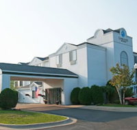 Charlevoix Inn  Suites SureStay Collection by Best Western - Accommodation Missouri