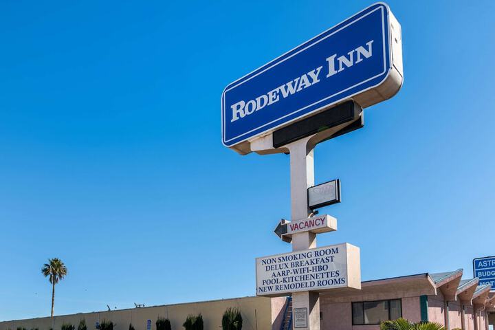 Rodeway Inn Barstow - thumb 1