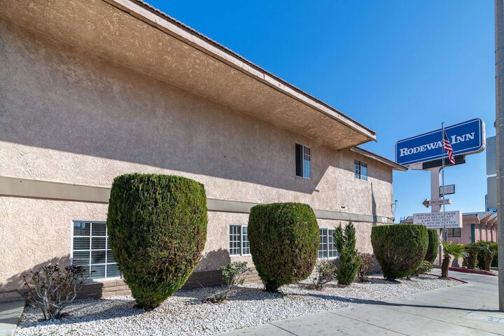 Rodeway Inn Barstow - thumb 2