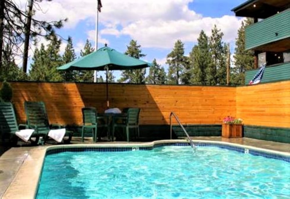 Snow Lake Lodge - thumb 6