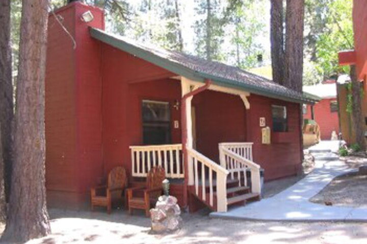 Cozy Hollow Lodge - thumb 5