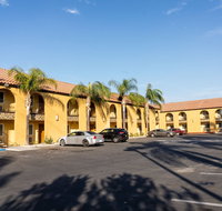 Rodeway Inn  Suites Colton - Riverside - Accommodation Missouri