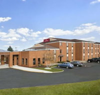 Ramada by Wyndham Canton/Hall of Fame - Accommodation Missouri