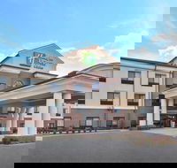 Holiday Inn Express  Suites Wheeling an IHG Hotel - Accommodation Missouri