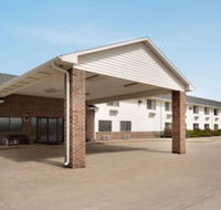 Super 8 by Wyndham Bethany MO - Accommodation Missouri