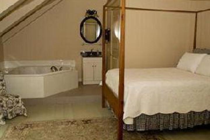 Tamaracks Country Villa - thumb 0