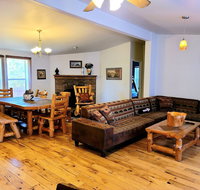 Country Club Chalet - Accommodation Missouri