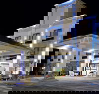 Holiday Inn Express Adrian an IHG Hotel - Accommodation Missouri