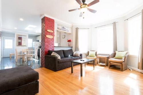 Entire 3 Bedroom Apartment Close To Boston & City Center - thumb 4