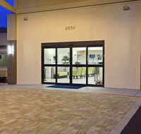 Holiday Inn Express Colton-Riverside North an IHG Hotel - Accommodation Missouri