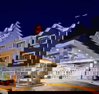 Miami Regatta House - Perfect for Social Distancing & Working From Home. Private Pool & Courtyard, Pet Friendly. Comes With 1-1  - Accommodation Missouri