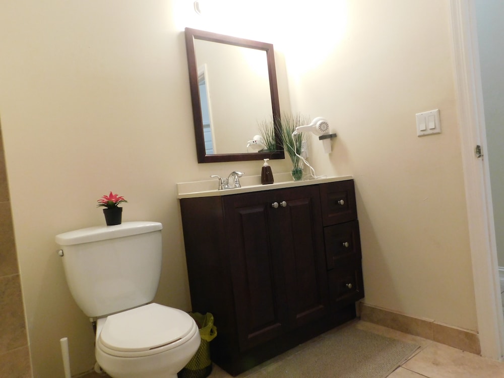 Hennessey House Florida - thumb 1