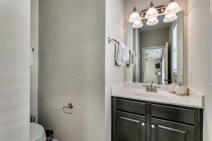 Paradise Breeze 305 SB 5 Br Home - thumb 6