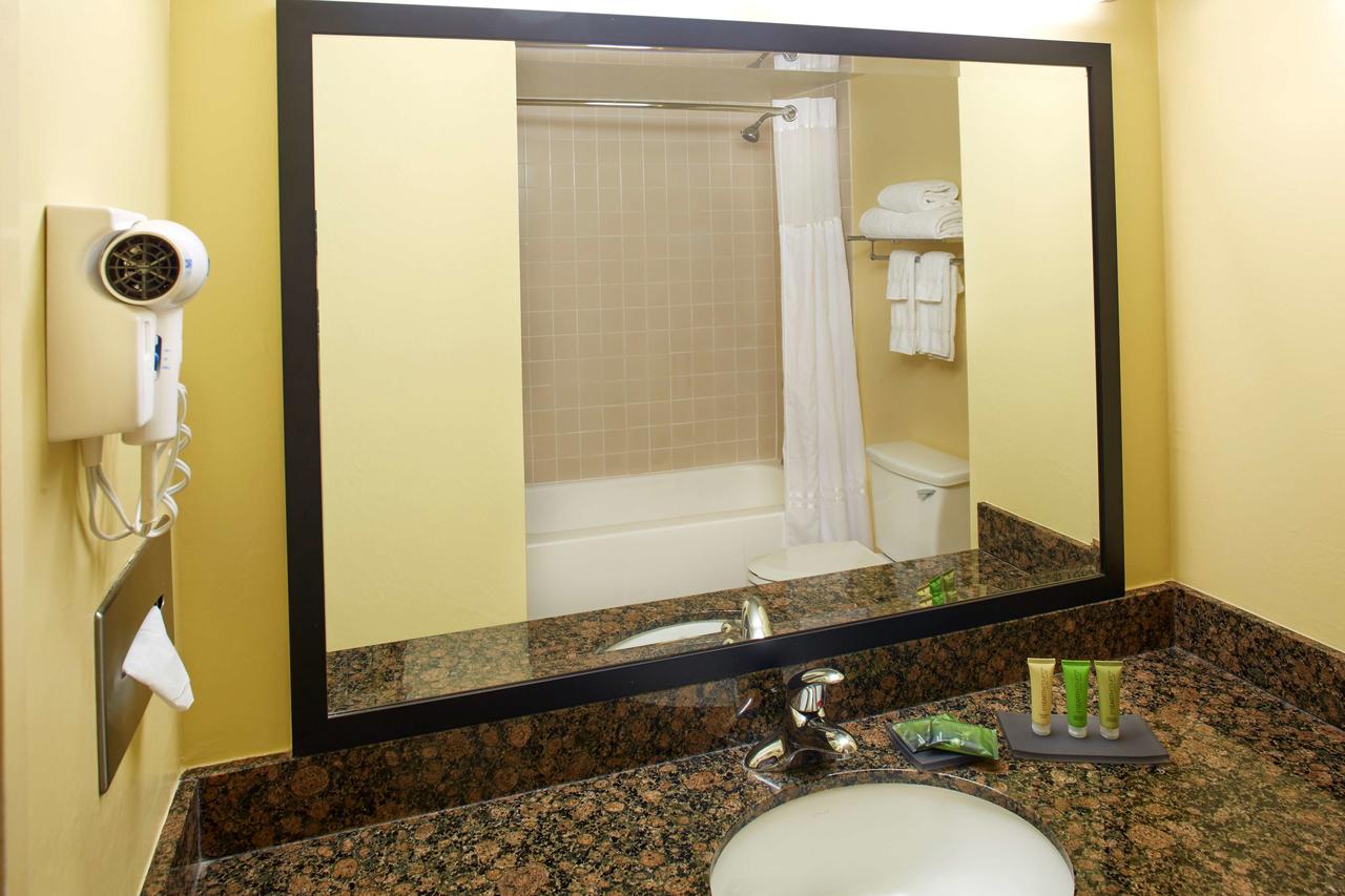 Best Western The Plaza Hotel - Free Breakfast - thumb 22