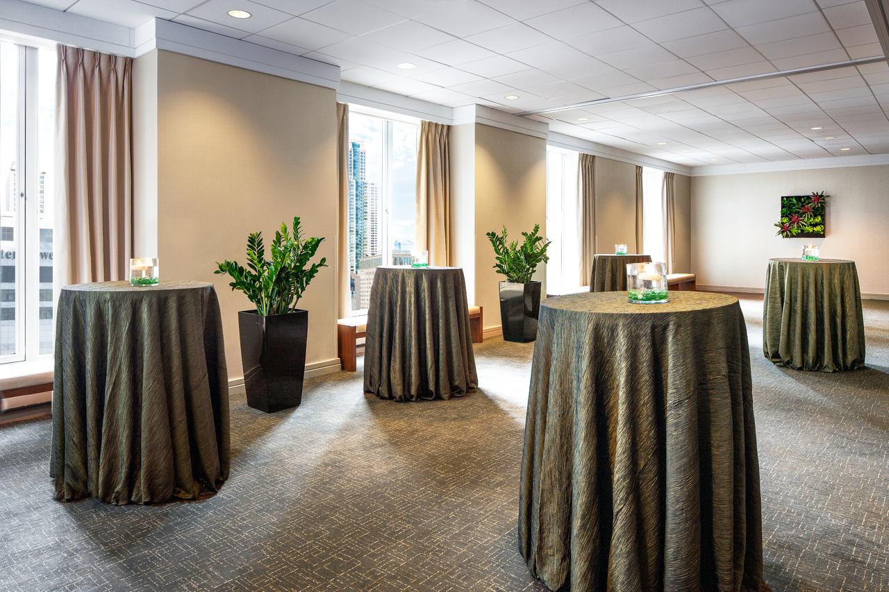 The Westin Michigan Avenue Chicago - thumb 32