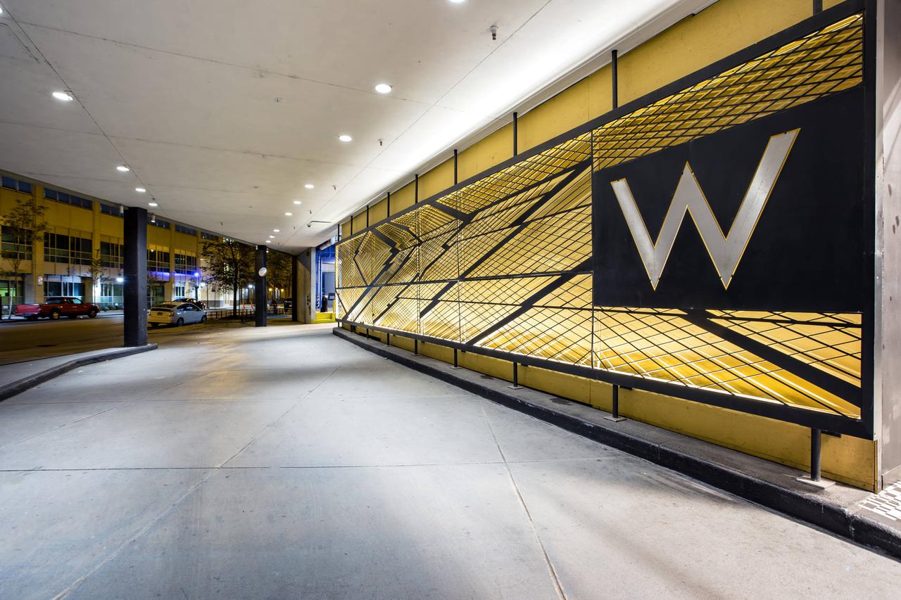 W Chicago - Lakeshore - thumb 2