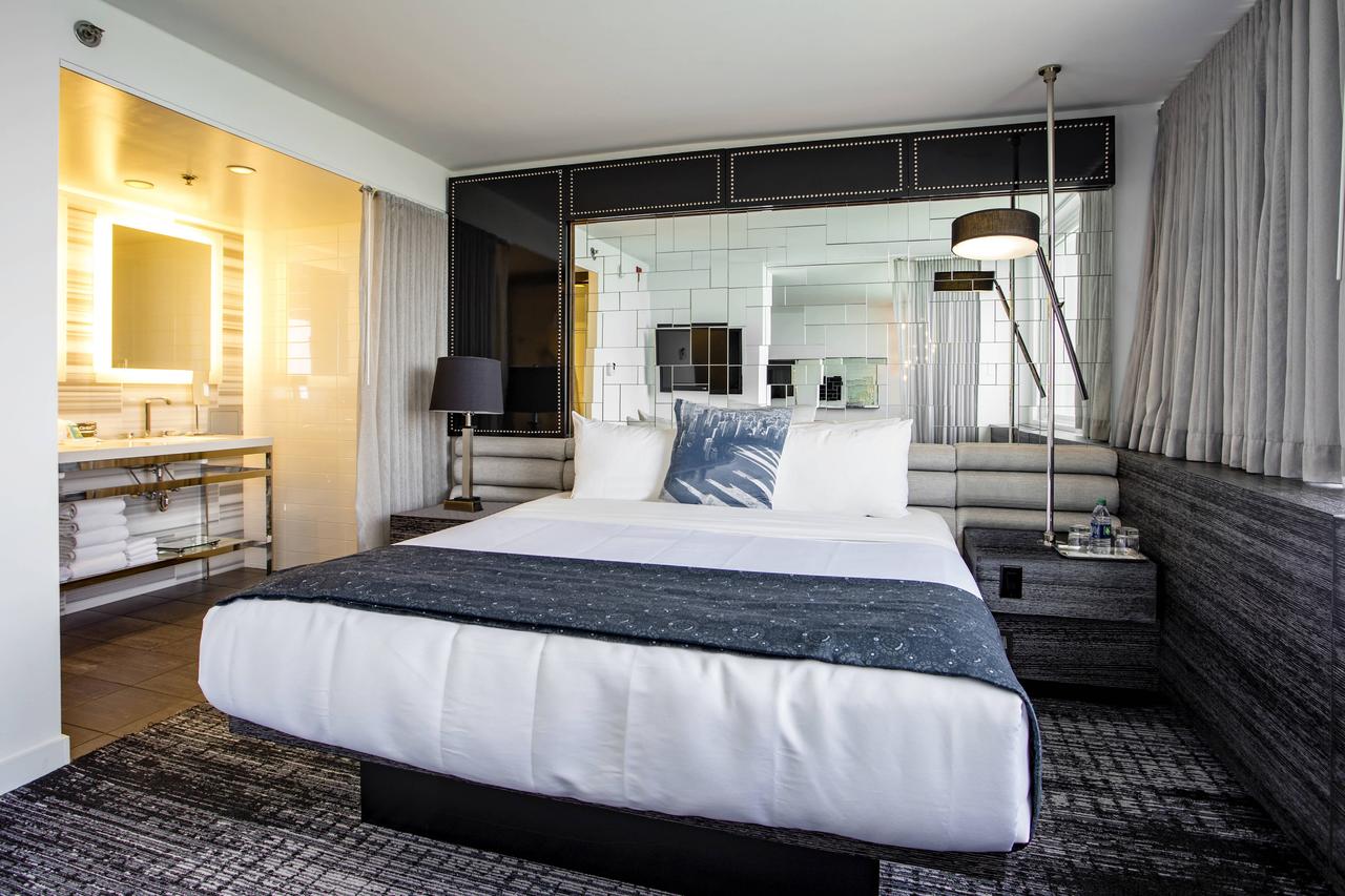 W Chicago - Lakeshore - thumb 25