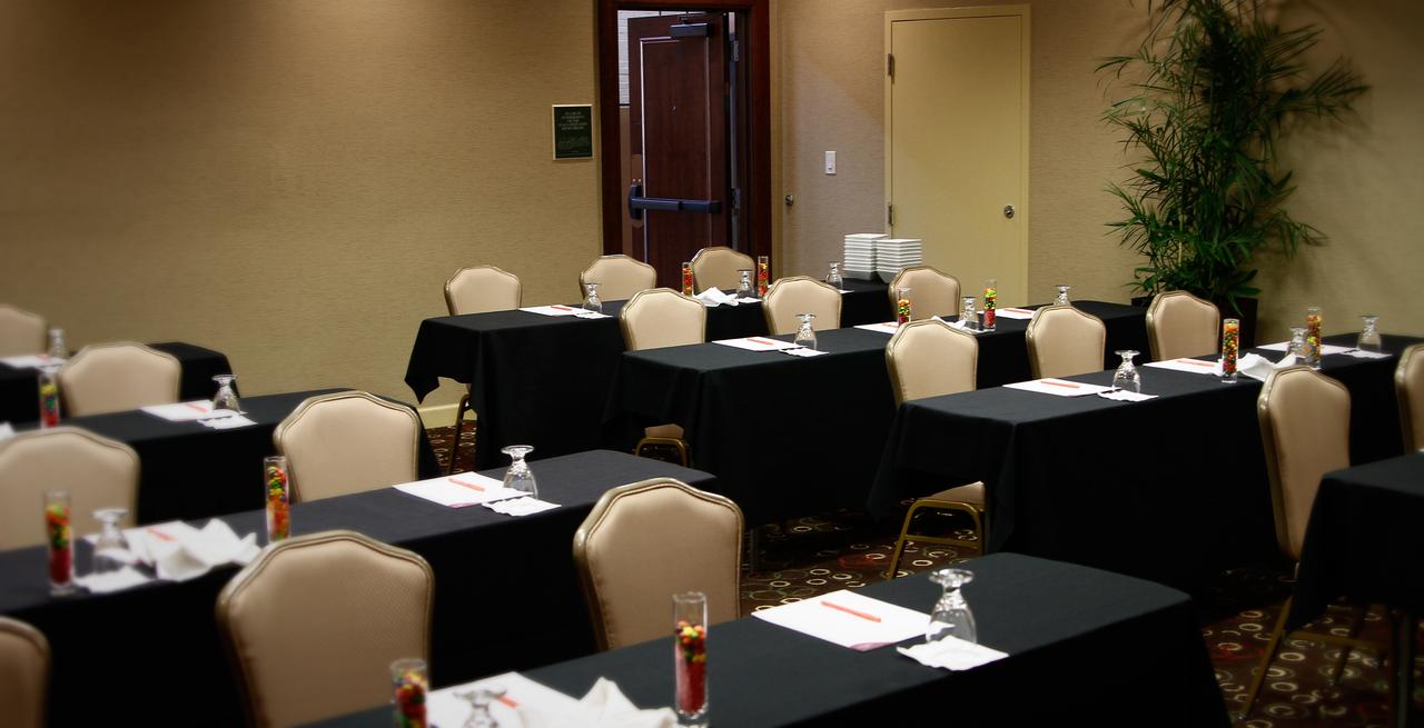 Radisson Hotel Lenexa Overland Park - thumb 26