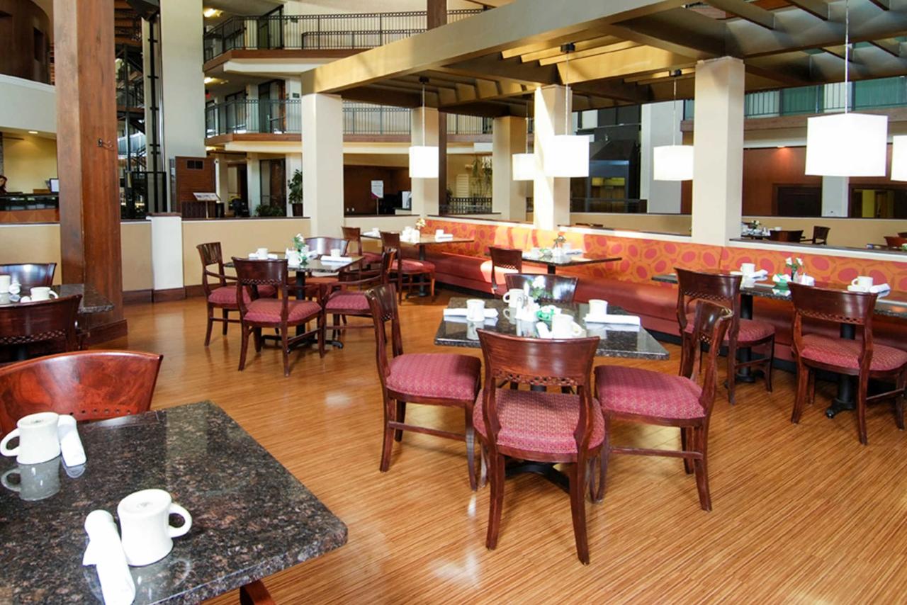 Radisson Hotel Lenexa Overland Park - thumb 10